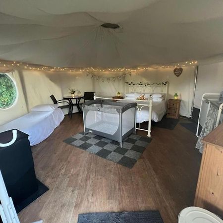 Hotel Old Dairy Farm Glamping Emsworth Exteriér fotografie